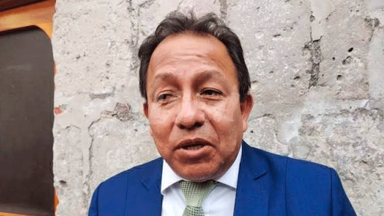 Alcalde de Alto Selva Alegre bajo la mira por presunto uso de recursos municipales en transmisión en vivo en redes sociales