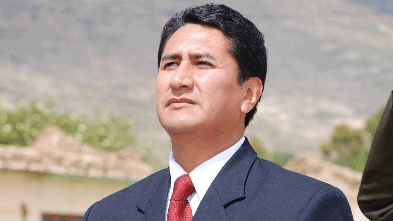 Vladimir Cerrón: archivan delito de colusión agravada en caso Antalsis