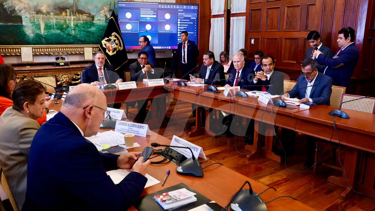 Oposición condiciona su participación y bloquea el debate sobre facultades legislativas solicitadas por el Gobierno