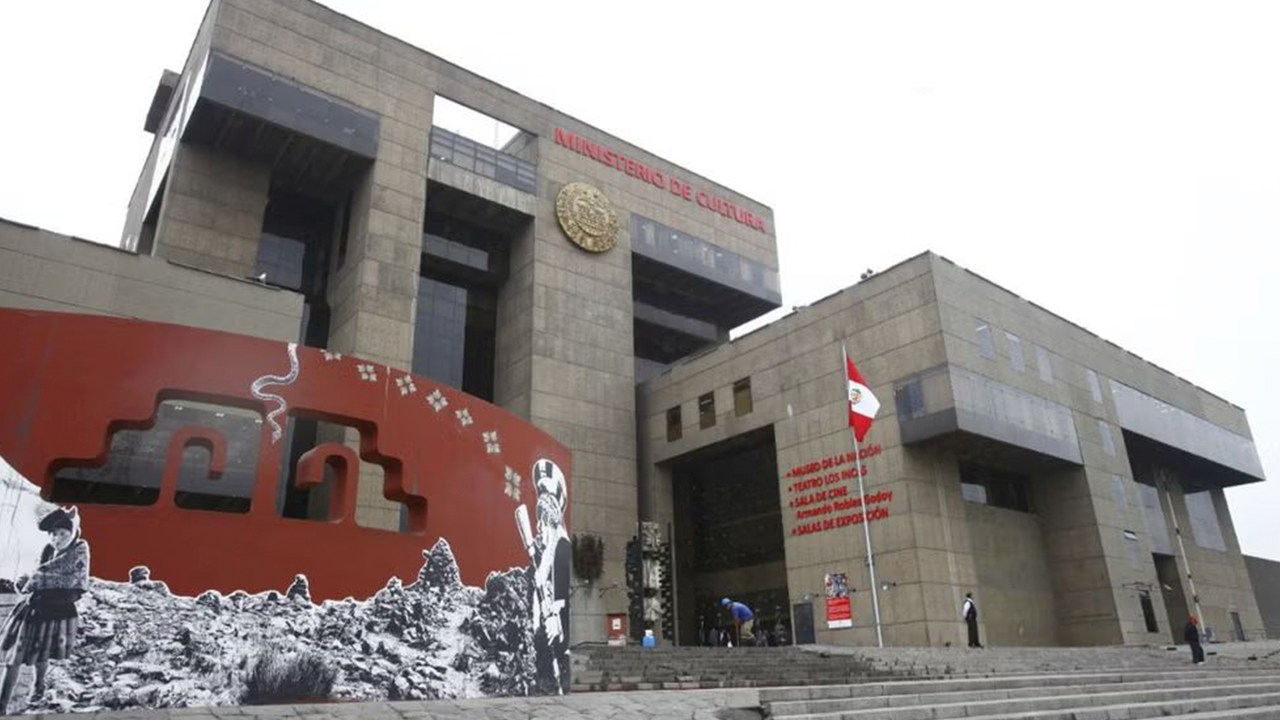 Fiscalía Anticorrupción interviene Cultura y Biblioteca Nacional por contrataciones