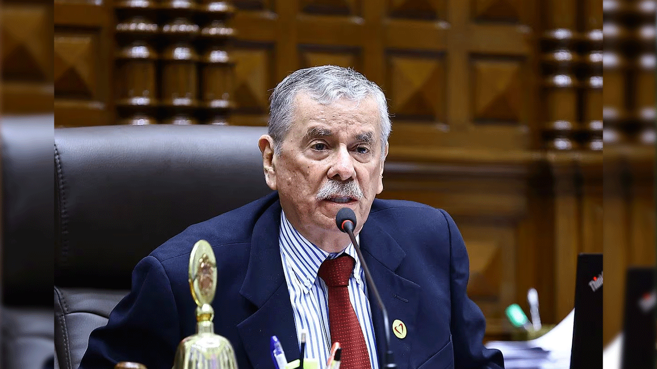 Rospigliosi acusa plan para desestabilizar futuro gobierno